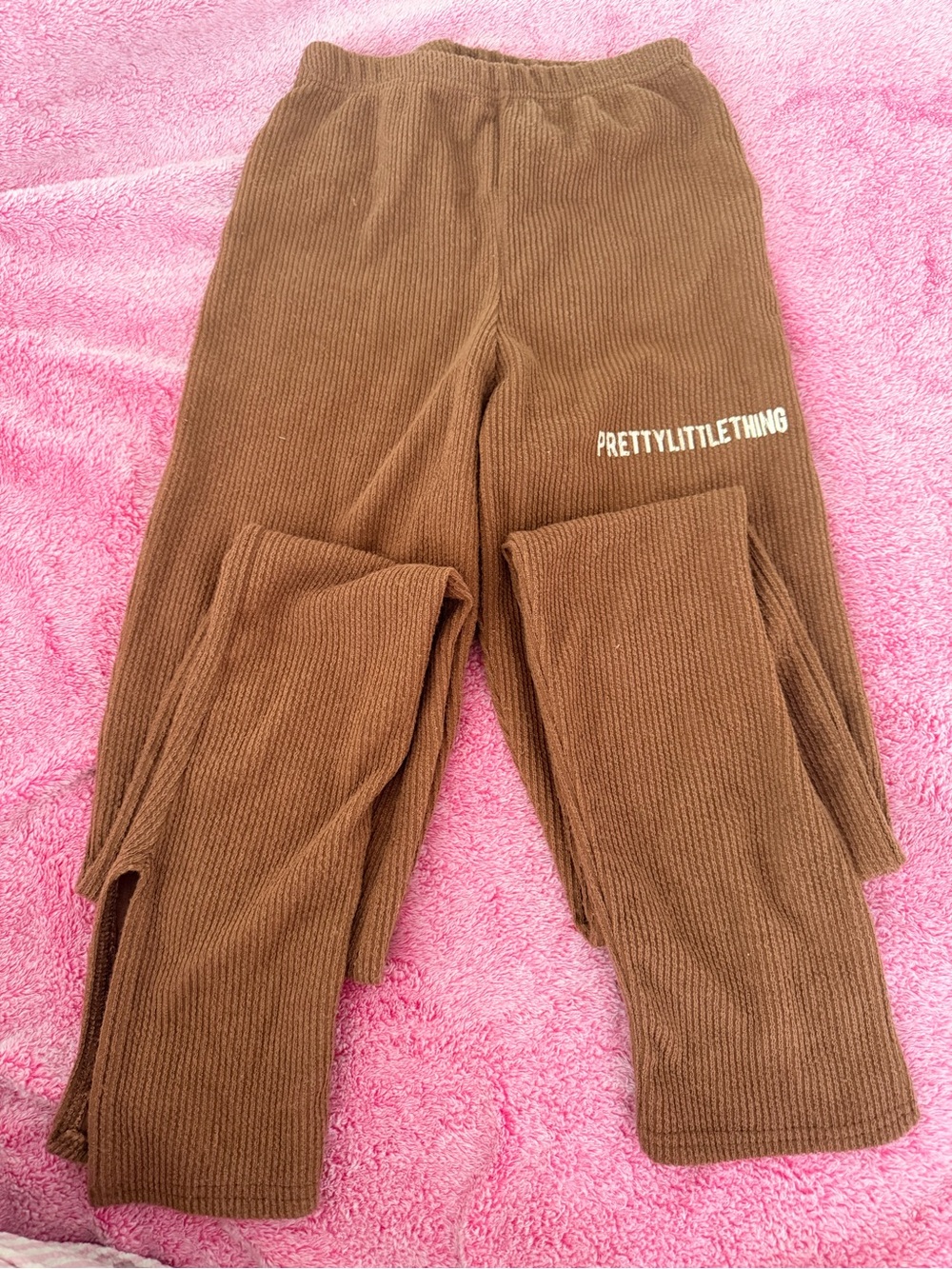 PrettyLittleThing Brown Ribbed Kids Leggings with Logo